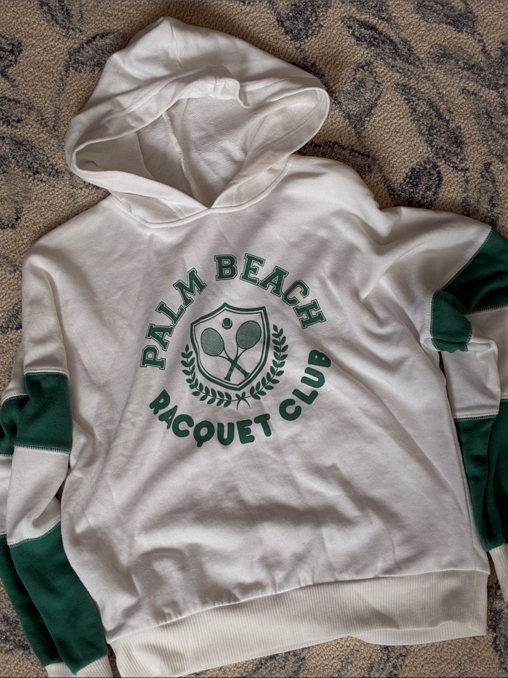 SO Palm Beach Racquet Club White & Green Hooded Sweatshirt —- Size Small